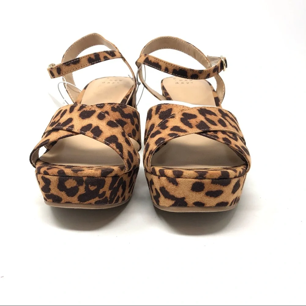 A New Day Gabriella Animal Print Platform Heels - Picture 3 of 8